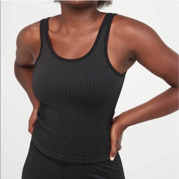 aerie Tops - Aerie OFFLINE Ribbed Seamless Tank Top XS